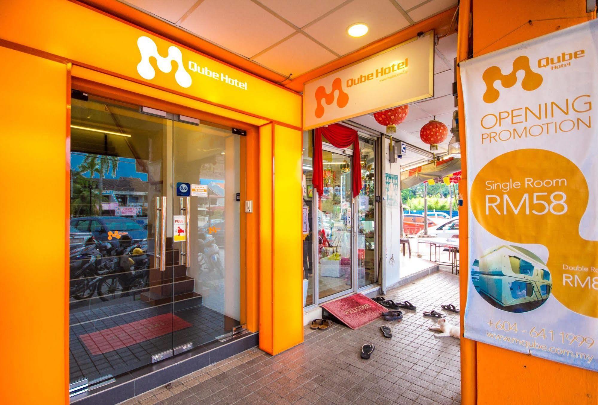 M Qube Hotel Sungai Dua Bukit Exterior photo